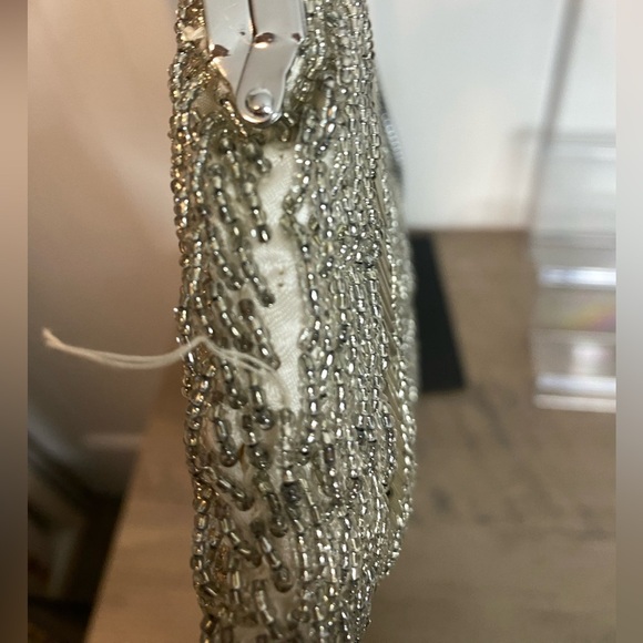 Vintage Elegant Silver and Cream Evening Bag - 1920s vibe - Picture 4 of 4
